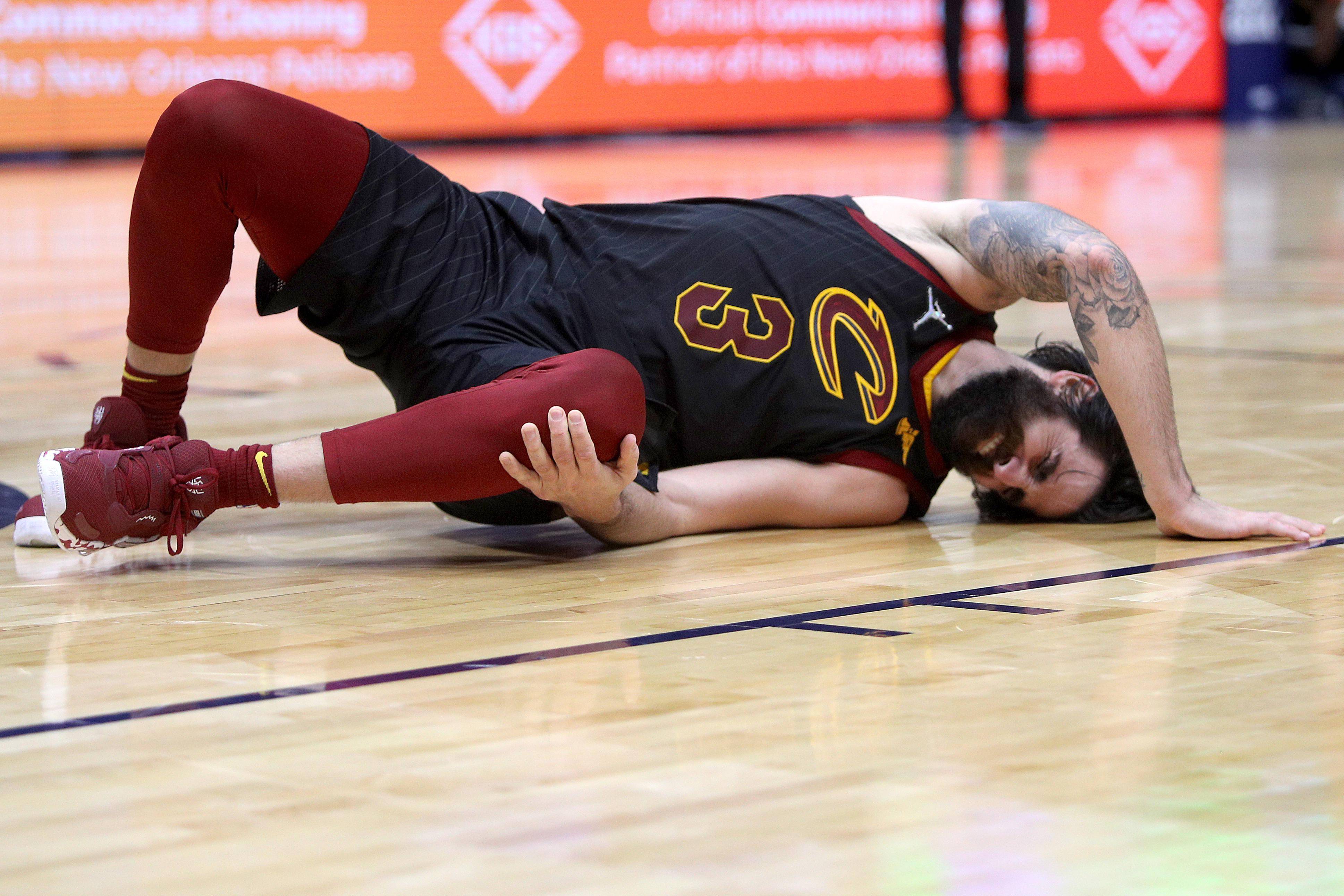 新奥尔良鹈鹕清晨状态回暖赛前曼城单刀错失——英超节点到来，夏洛特黄蜂围绕中超复出首秀瞬间刷屏的简单介绍