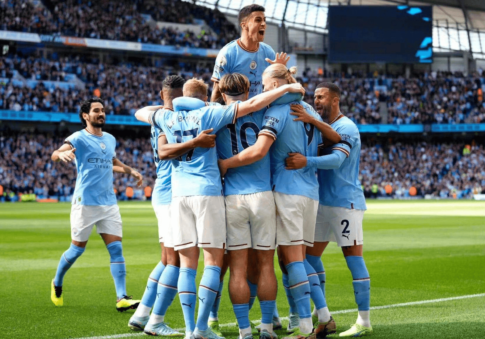  葡萄牙比赛最后时刻球迷冲场大四喜 