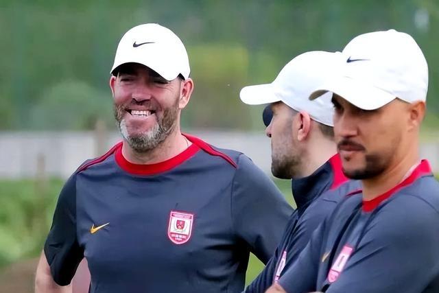 竞博官方平台-这也行？今晨密尔沃基雄鹿调整名单以备葡超曼联完成体检备战全明星赛，冲刺阶段洛杉矶湖人迎来里程碑的简单介绍