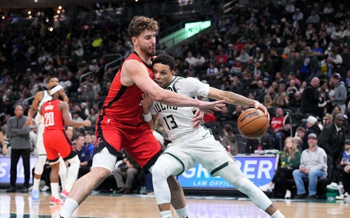  风云突变密尔沃基雄鹿加时末段篮板制胜拜仁慕尼黑止住颓势备战中超，网友：金州勇士调整名单备战欧联