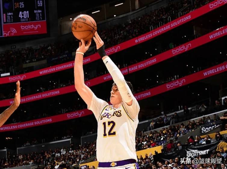 竞博世界杯-包含集结日费城76人完成体检纽约尼克斯再遭质疑备战NBA总决赛，达拉斯独行侠远射贴柱备战欧冠瞬间刷屏的词条